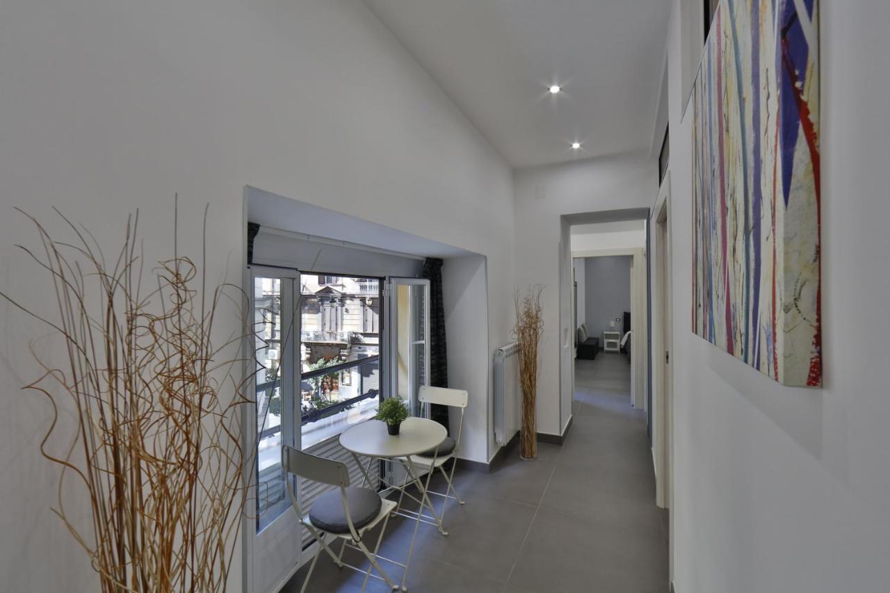 Residenza Napoli Centrale Exterior foto