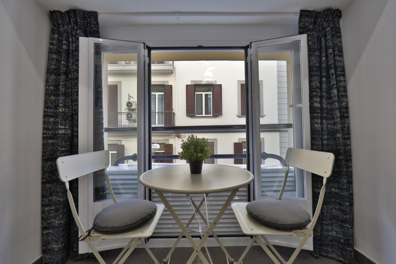 Residenza Napoli Centrale Exterior foto